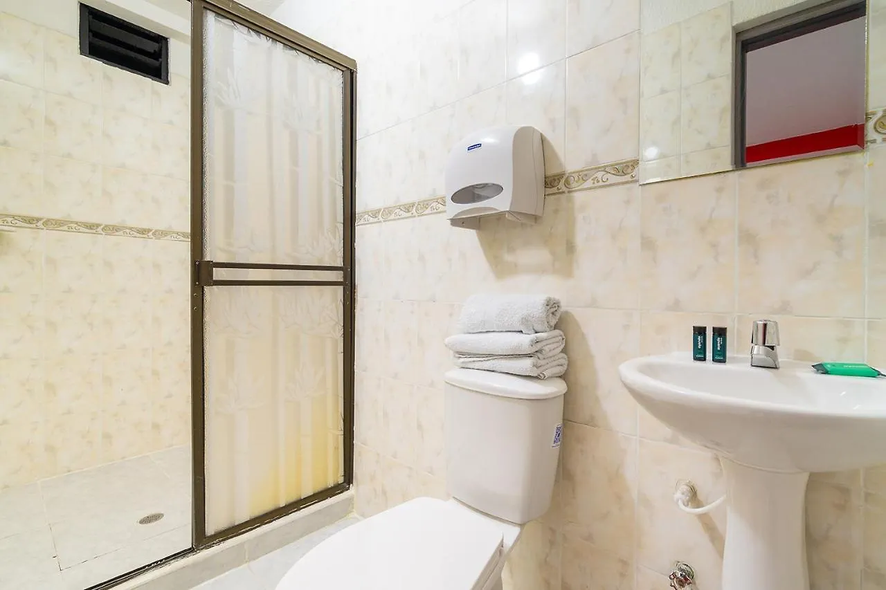 Hotell Ayenda Apartahotel Torres De Cristal Cali Colombia